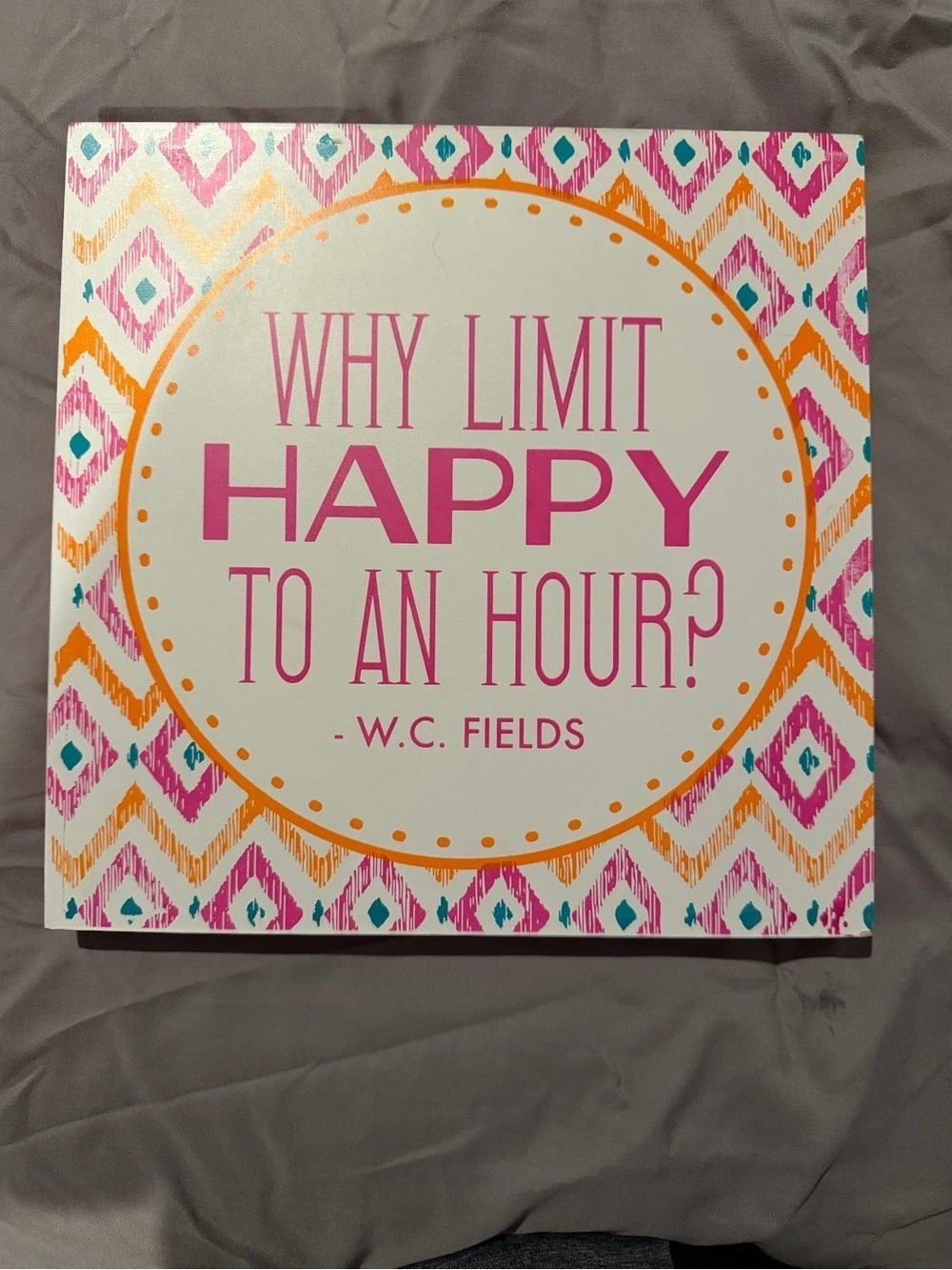 Why Limit Happy to an Hour? Geometric Wall Sign Multi